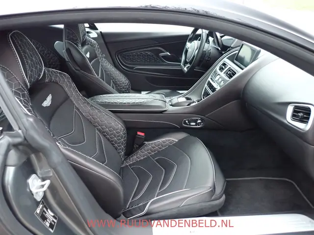 Aston Martin DBS 5.2 V12 Superleggera 2019 Benzine 25
