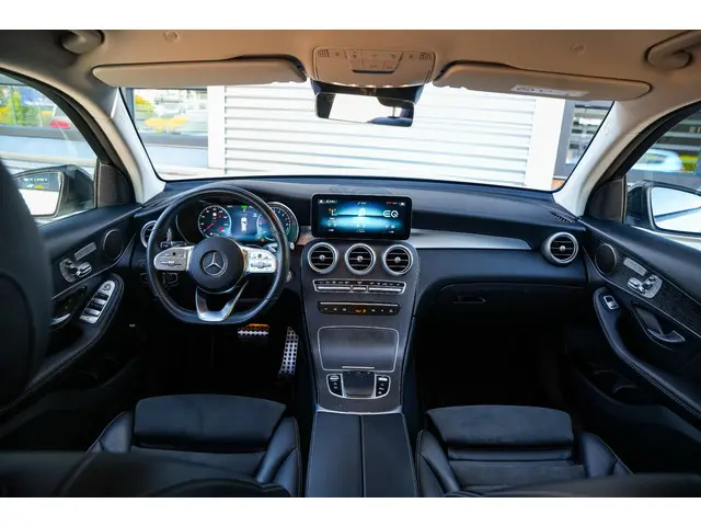 Mercedes-Benz GLC 2