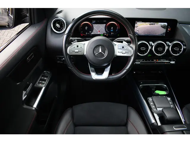 Mercedes-Benz GLA 250 e AMG 2021 Hybride Benzine 23
