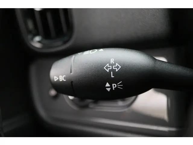 MINI Countryman Mini 1.5 Cooper Chili 2017 Benzine 34