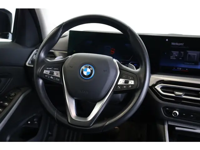 BMW 3 Serie Touring 320e 2023 Hybride Benzine 11