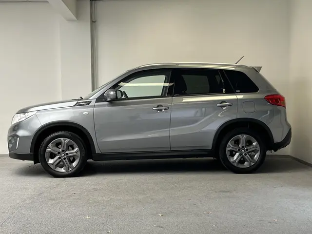 Suzuki Vitara 1.6 Exclusive 2015 Benzine 9