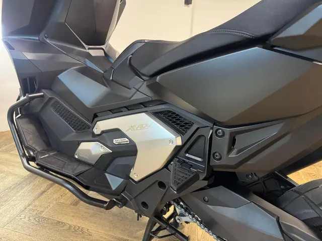Honda NC 750 Scooter X-ADV KEYLESS LED 2022 Benzine 27