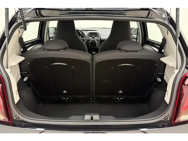 Peugeot 108 1.0 e-VTi Active 2021 Benzine 7