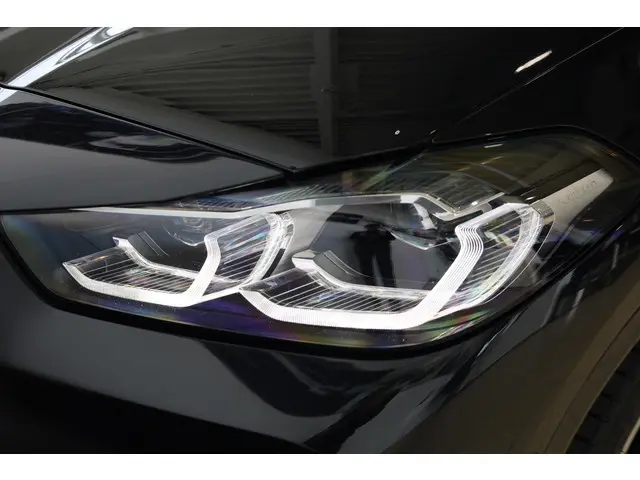 BMW X2 xDrive25e 2021 Hybride Benzine 28
