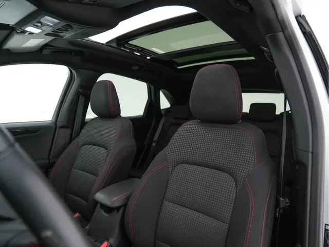 Ford Kuga 2.5 PHEV ST-Line X 2020 Hybride Benzine 25