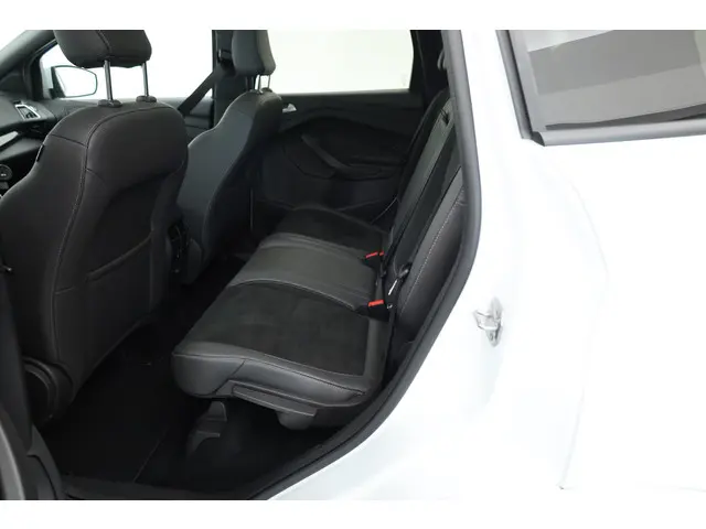 Ford Kuga 1.5 ST-Line 4WD Aut. 2017 Benzine 24