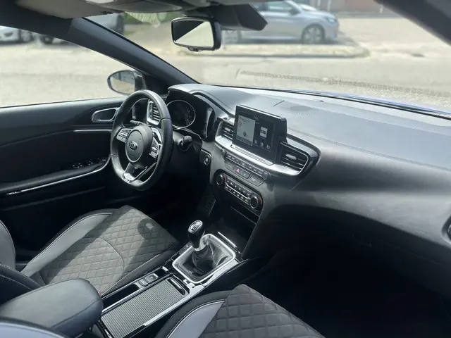 Kia Ceed 1.4 T-GDi GT-Line 2019 Benzine 14