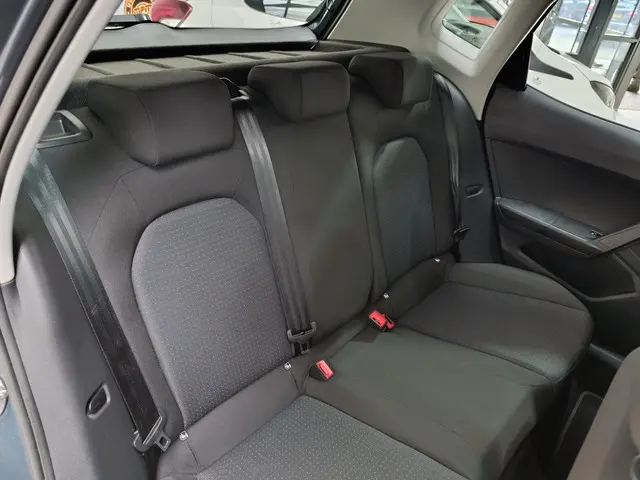SEAT Arona 1.0 TSI Style 2022 Benzine 11