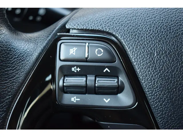 Kia cee'd 1.0 T-GDi Navigator 2017 Benzine 24