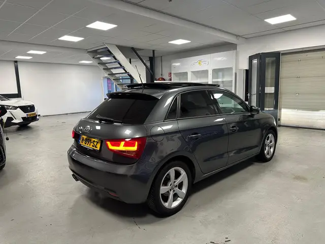 Audi A1 Sportback 1.4 TFSI Ambition 2012 Benzine 5