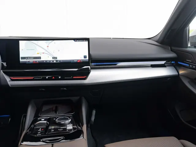 BMW 5 Serie Sedan 530e 2025 Hybride Benzine 9