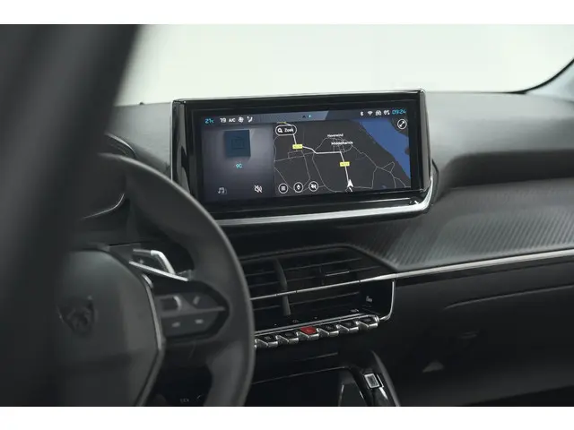 Peugeot 208 Hybrid 100 e-DCS6 Allure 2024 Benzine 57