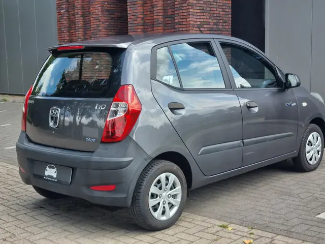 Hyundai i10 1.0 Pure 2013 Benzine 7