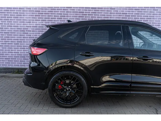 Ford Kuga 2.5 PHEV ST-Line X 2023 Hybride Benzine 7