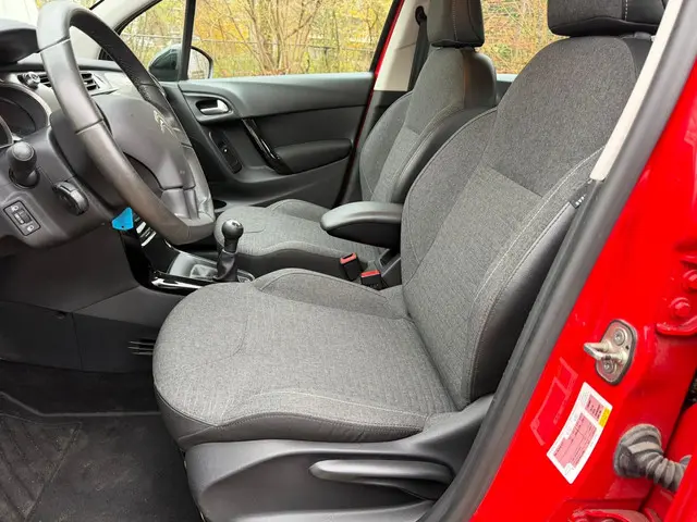 Citroën C3 1.0 PureTech Attraction 2016 Benzine 10