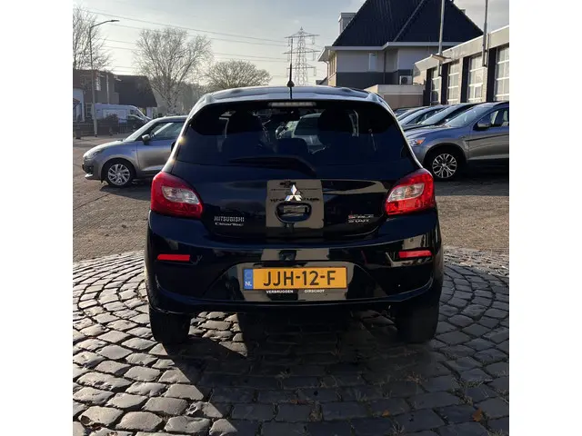 Mitsubishi Space Star 1.2 Life Edition 2018 Benzine 17