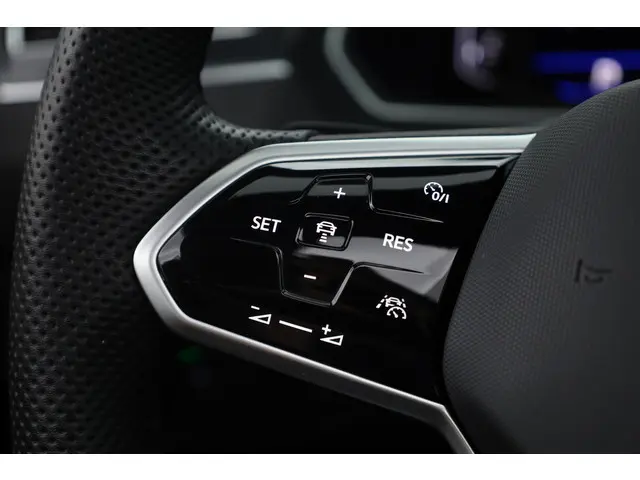 Volkswagen Tiguan 1.5 TSI R-Line DSG 2023 Benzine 10