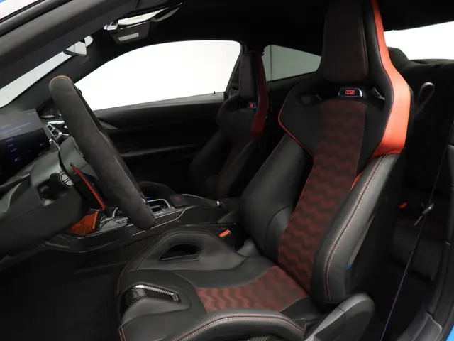 BMW M4 CS Coupé 2025 Benzine 7