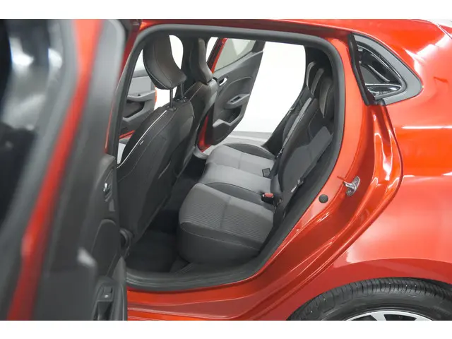 Renault Clio 1.0 TCe 90 GPF techno 2025 Benzine 34