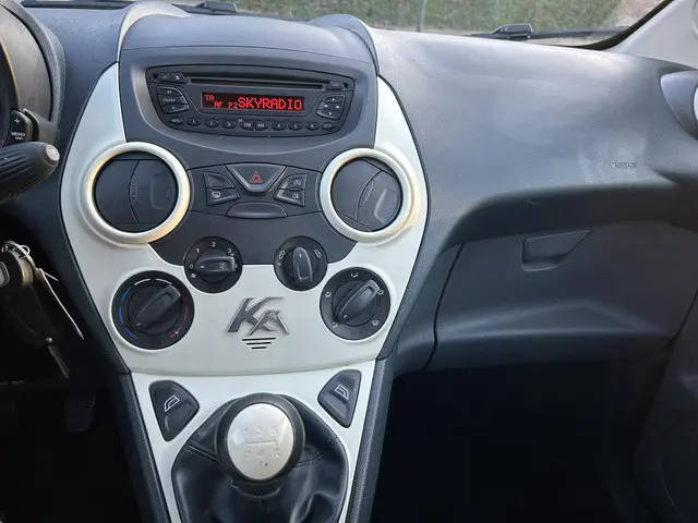 Ford Ka 1.2 Style start/stop 2014 Benzine 14