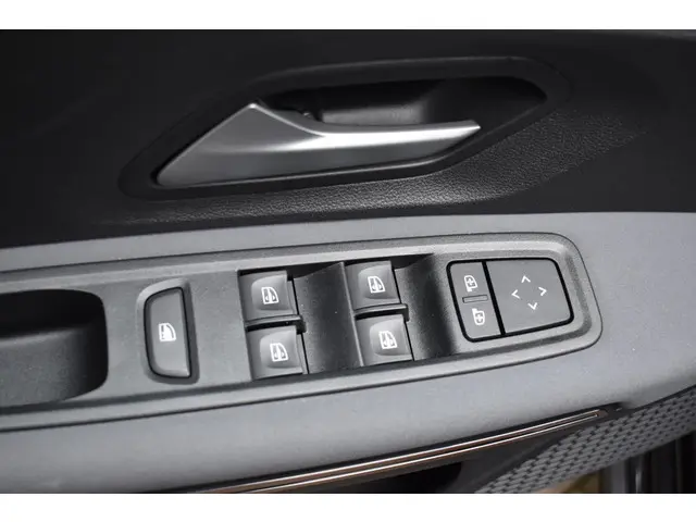 Dacia Jogger Hybrid 140 PK Extreme 2024 Hybride Benzine 23