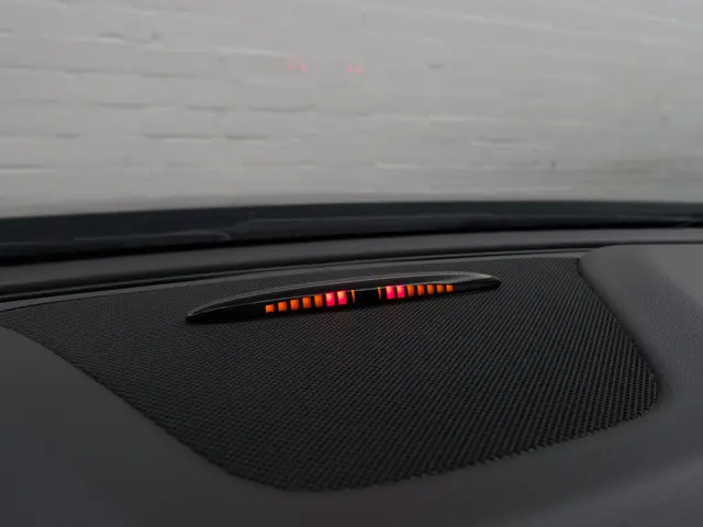 Mercedes-Benz A-Klasse 180 Prestige- 2015 Benzine 10