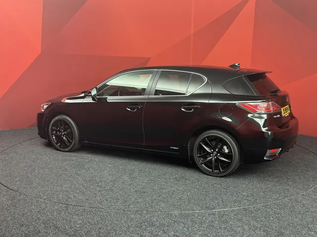 Lexus CT 200h Sport Edition 2016 Hybride Benzine 19