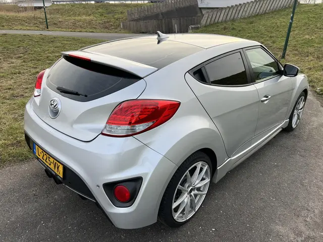 Hyundai Veloster 1.6 T-GDI i-Catcher 2015 Benzine 12