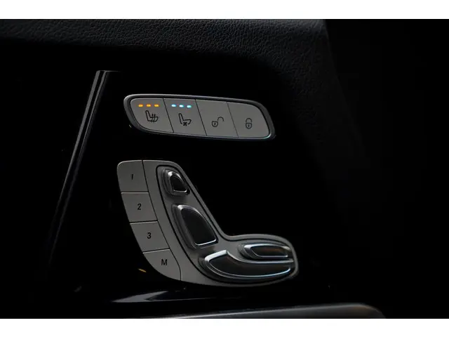 Mercedes-Benz G-Klasse 500 2018 Benzine 19