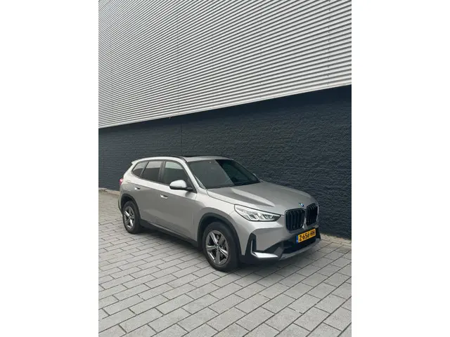 BMW X1 XDrive25e 2024 Hybride Benzine 7