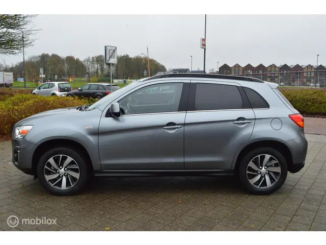 Mitsubishi ASX 1.6 Cleartec Invite+ 2014 Benzine 11
