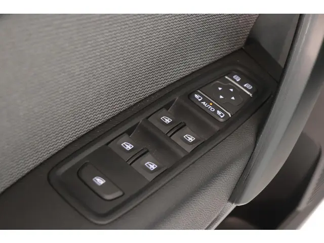 Renault Kangoo 1.3 TCe 130 Luxe Family EDC 2023 Benzine 20