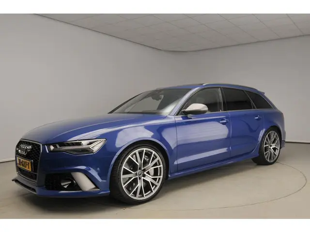 Audi RS6 4.0 TFSI RS 6 quattro perfomance 2016 Benzine 60