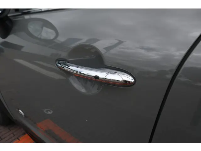 MINI Countryman Cooper S E ALL4 2022 Hybride Benzine 15