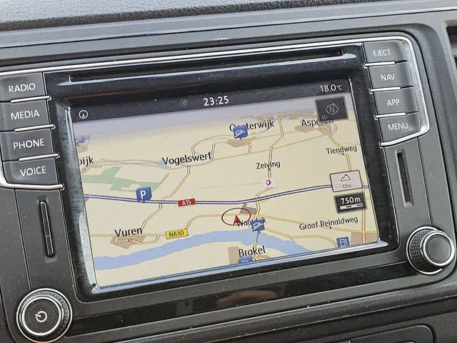 Volkswagen Transporter 2.0 TDI 2019 Diesel 12