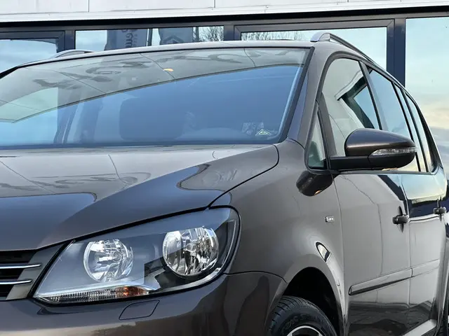 Volkswagen Touran 1.4 TSI Highline 2013 Benzine 6