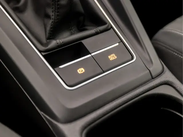 Volkswagen Golf 1.5 TSI Sport 2020 Benzine 29