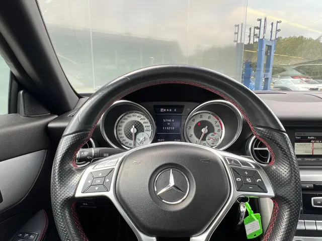 Mercedes-Benz SLK 200 AMG PANORAMADAK 2014 Benzine 14