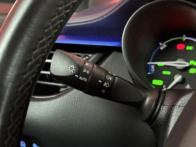 Toyota C-HR 1.8 Hybrid Bi-Tone 2018 Hybride Benzine 28