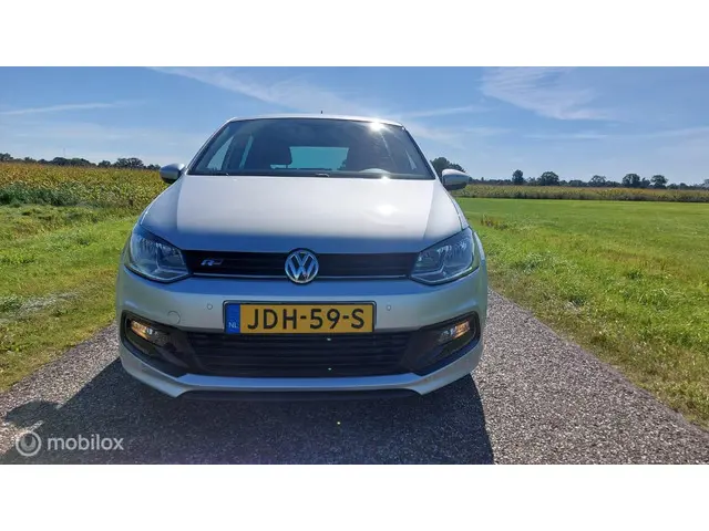 Volkswagen Polo 1.0 R-Line 2017 Benzine 2