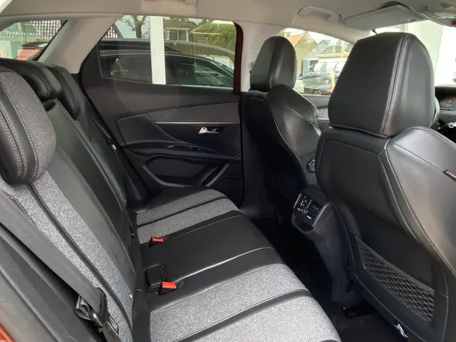 Peugeot 3008 1.6 BlueHDi Blue Lease Premium 2016 Diesel 10