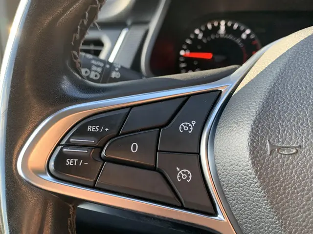 Renault Trafic 2.0 dCi 150 T29 L2H1 DC Luxe 2022 Diesel 19