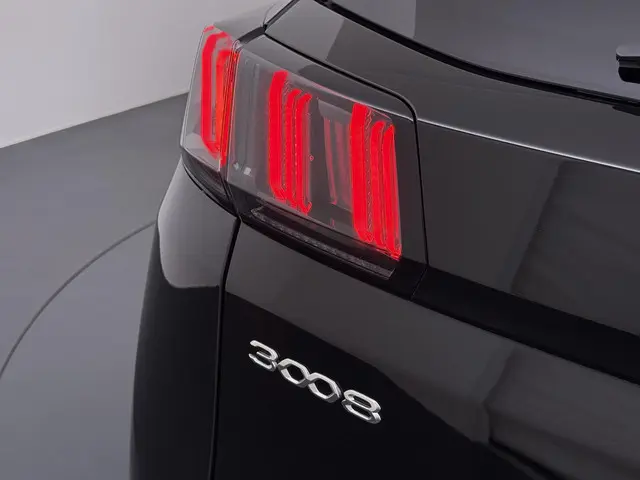 Peugeot 3008 1.6 HYbrid4 300 GT 2022 Hybride Benzine 9