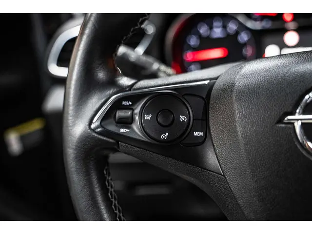 Opel Grandland X 1.2 Turbo Innovation 2017 Benzine 12