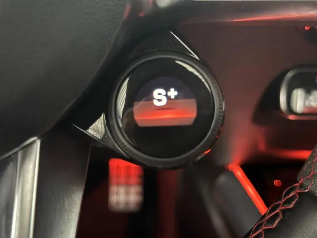 Mercedes-Benz GLA AMG 45 4MATIC+ 2021 Benzine 14