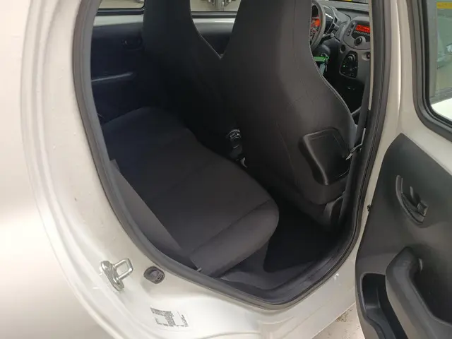 Peugeot 108 1.0 e-VTi Active 2018 Benzine 12
