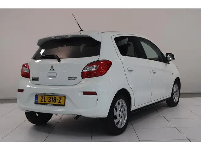 Mitsubishi Space Star 2