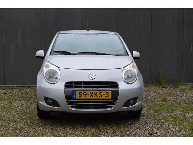 Suzuki Alto 1.0 Exclusive 2012 Benzine 3