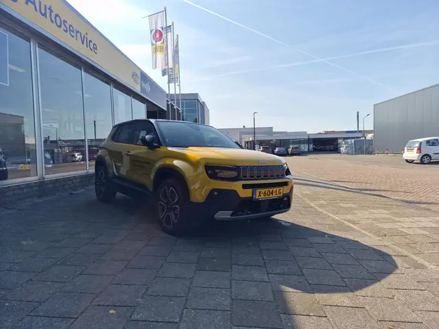 Jeep Avenger Longitude 54 kWh 2023 Elektrisch 13